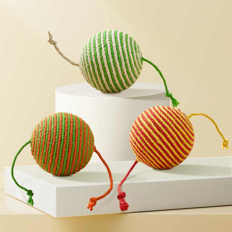 Sisal Ball with Jingle Bell