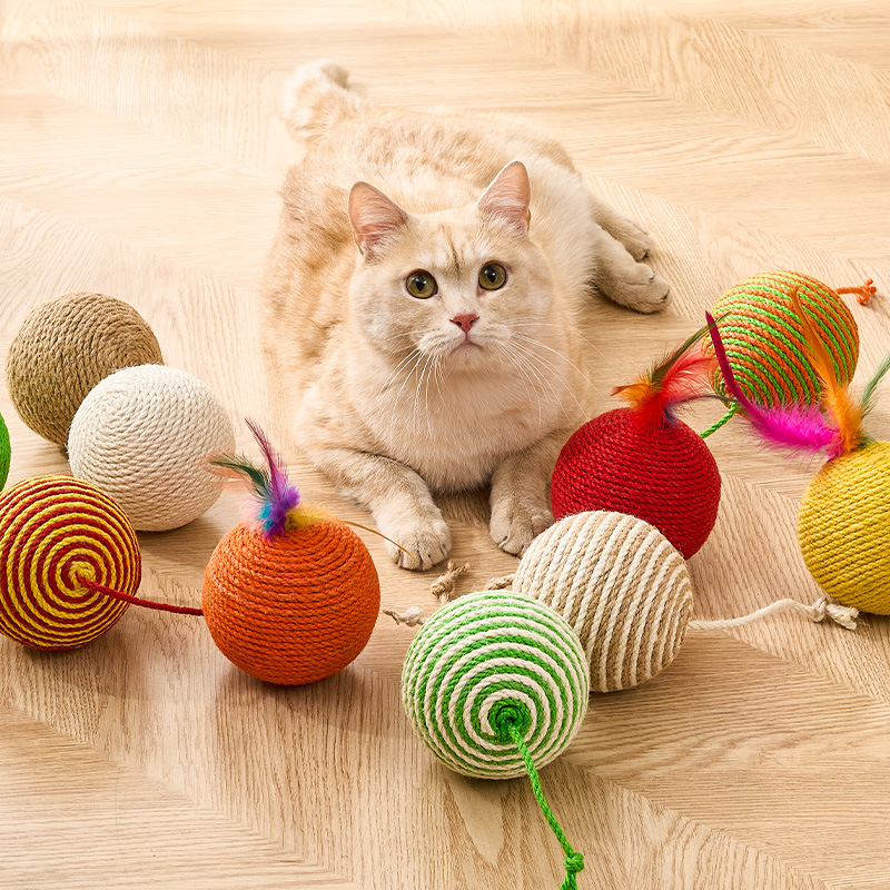 Sisal Ball with Jingle Bell - Image 4